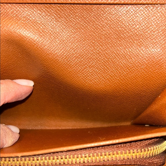 Louis Vuitton Brown and Gold Monogram Wallet - Picture 7 of 11